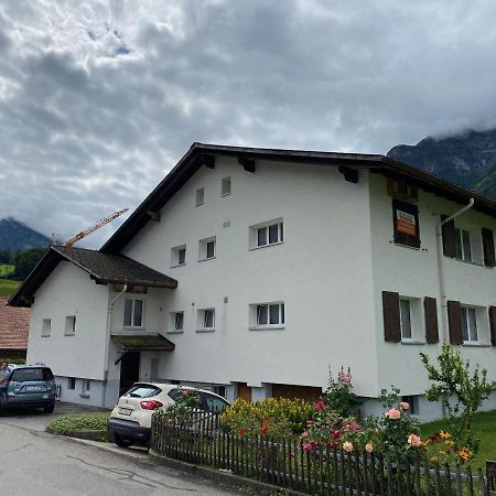 Spring Inn Apartments Meiringen Exterior photo